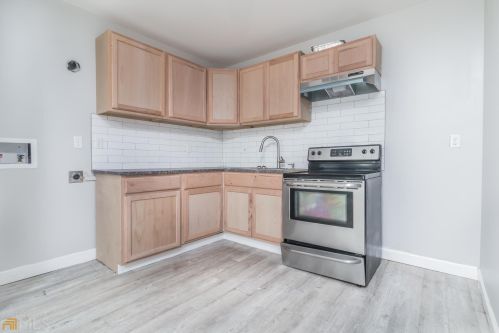 257 Rogers St, Mcdonough GA  30253-3505 exterior