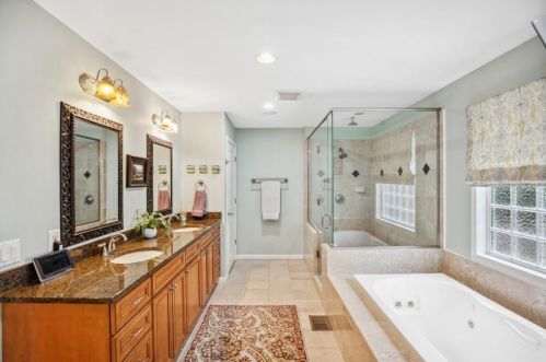 4680 Hitching Post Trl, Atlanta GA  30342-2816 exterior