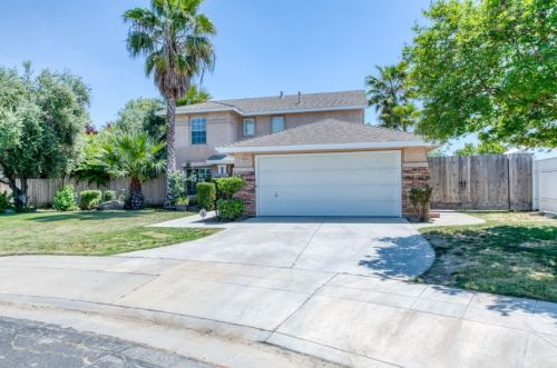 2982 Saginaw Ave, Clovis, CA 93611-5543