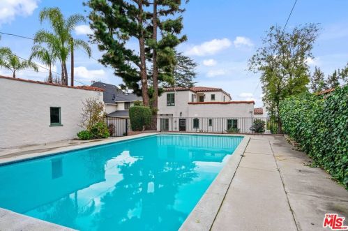 873 Cumberland Rd, Glendale CA  91202-1049 exterior