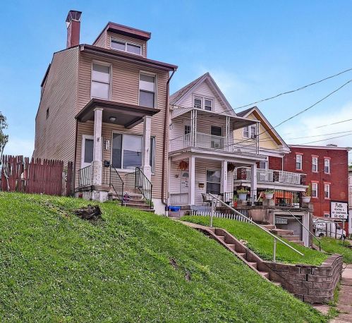 4610 Carter Ave, Cincinnati OH  45212-2506 exterior