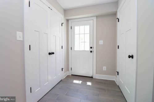 38 Chrisba Rd, Severna Park MD 21146-3060 exterior