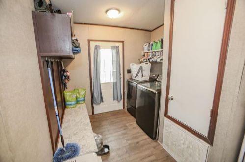 2645 Fairway Dr, Angleton TX 77515-7396 exterior