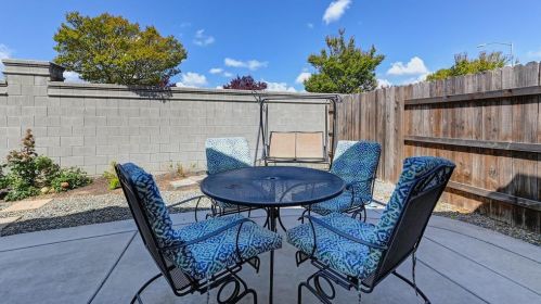 5712 Freestone Dr, Arboga CA  95901-8701 exterior