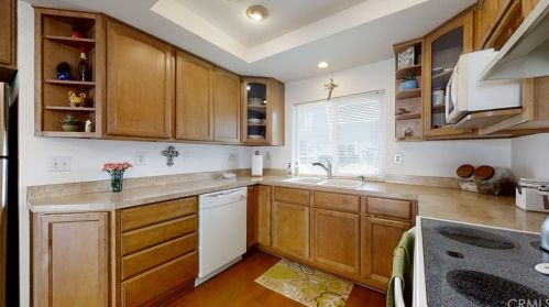 4001 Via Encinas, Cypress CA 90630-3431 exterior