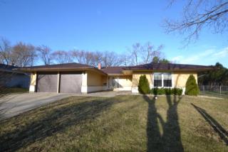 1516 Churchill Rd, Schaumburg IL  60195-3226 exterior