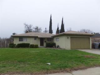 438 Mitchell Ave, Clovis, CA 93612-2328