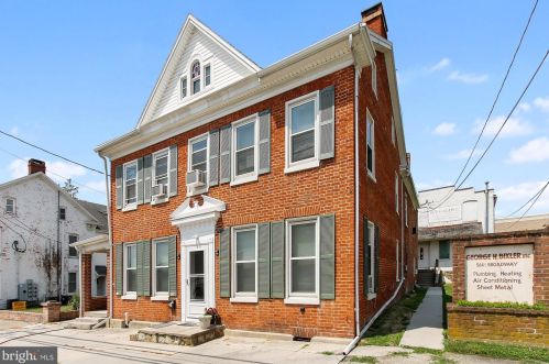 564 Broadway, Hanover PA 17331-2504 exterior