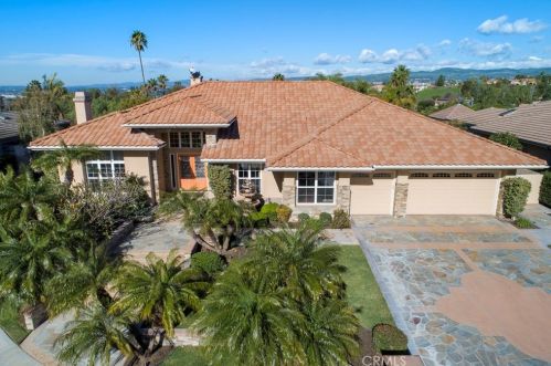 7535 Country Side Rd, Anaheim, CA 92808-1381