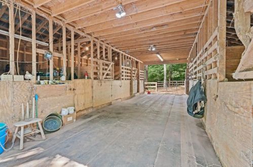 2225 Oglesby Bridge Rd, Conyers GA  30094-4221 exterior
