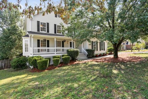 3250 Summit Place Dr, Loganville, GA 30052-5334