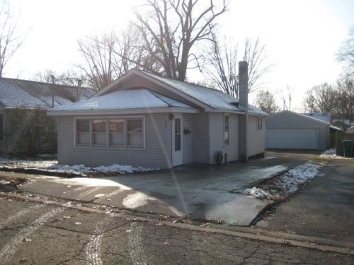 439 Fulton St, Lorenzo, IL 60481-1323