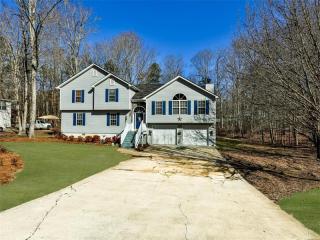 100 Paul Cir, Big Canoe, GA 30143-8310
