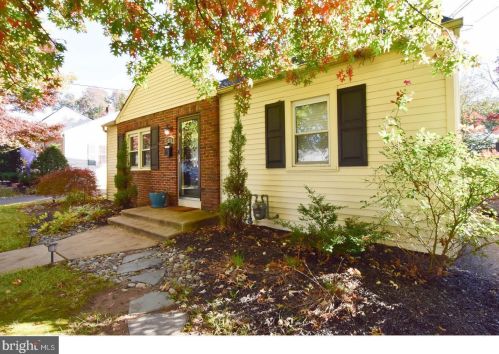 1534 Maple Ave, Haddon Heights, NJ 08035-1522