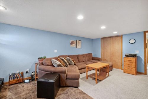 13565 Findlay Ave, Saint Paul MN  55124-8068 exterior