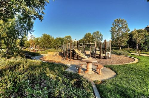 107 Canopy, Irvine CA  92603-0658 exterior