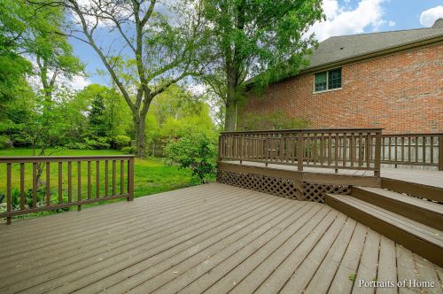 350 55th St, Willowbrook IL  60514-3015 exterior