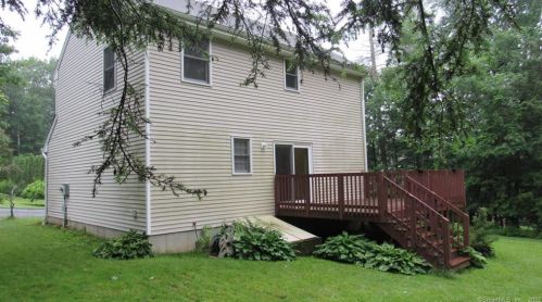 81 Tall Tree Ln, Torrington, CT 06790-2567