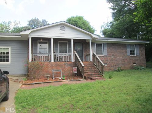 34 Oakland Cir, Hartwell, GA 30643-2092