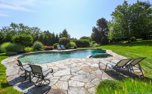 97 Keelers Ridge Rd, Wilton, CT 06897-1608