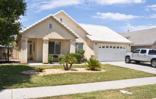 1556 Fireside Way, Lemoore, CA 93245-1714