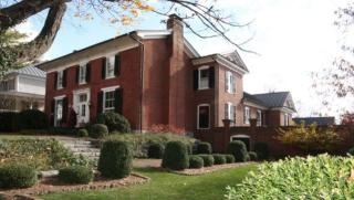 142 Main St, Abingdon, VA 24210-2835