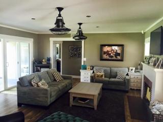 1674 Marshall St, Turlock CA  95380-4238 exterior