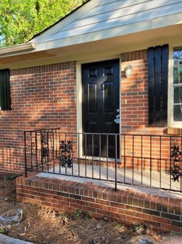 2147 Chestnut Cir, Lithia Springs, GA 30122-3528