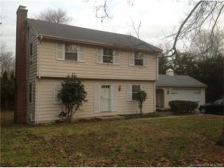 21 Hopkins Dr, Niantic, CT 06357-1101