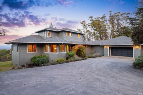 4397 Burnside Rd, Sebastopol, CA 95472-9496