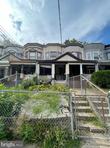 23 General Greene Ave, Trenton, NJ 08618-5517