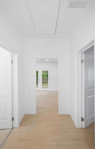 1712 Connally Dr, Atlanta GA  30344-2519 exterior