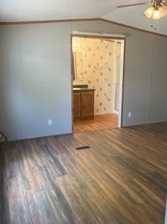 431 County Road 547, Angleton TX  77515-8959 exterior