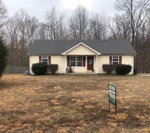 405 Station Dr, Waverly, TN 37185-1895