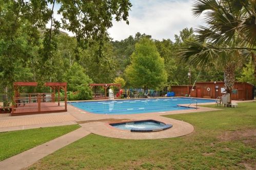 1007 Cyn Edge Dr, Austin TX  78733-2005 exterior