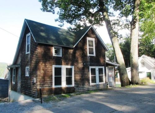 32 Oakdale Rd, Bradford, NH 03221-3708