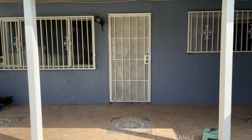 932 8th St, San Bernardino, CA 92411-2806