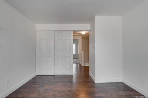 6909 Briarwood Dr, Englewood CO 80112-1160 exterior