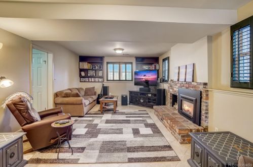 1048 Parkview Dr, Fort Collins CO  80525-2873 exterior