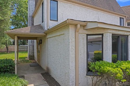 48 Park Gate Dr, Edison, NJ 08820-4030