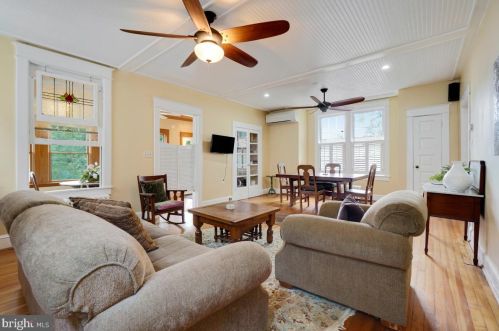 6710 Westmoreland Ave, Silver Spring MD 20912-4406 exterior