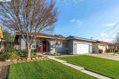 6613 Hemlock St, Pleasanton, CA 94568-2518