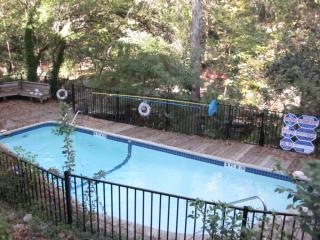 1801 Westlake Dr, Austin TX  78746-3700 exterior