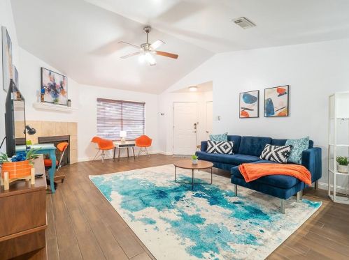 5908 Avery Island Ave, Austin TX  78727-6924 exterior