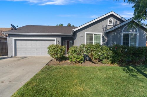1983 Mcdonald Ave, Dos Palos, CA 93620-2666
