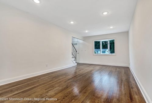 22 Stanford Dr, Hazlet NJ  07730-2314 exterior