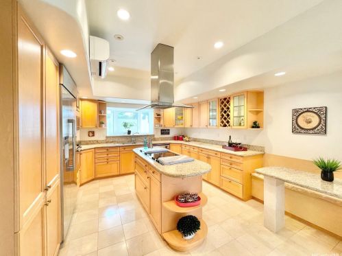 971 Koae St, Honolulu HI  96816-5004 exterior