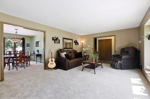 113 Hidden Meadow Rd, Saint Paul MN  55124-9743 exterior