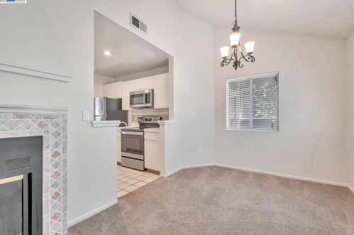 7835 Canyon Meadow Cir, Pleasanton, CA 94588-4733