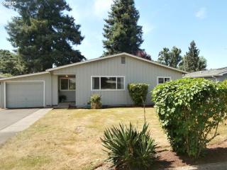 655 Tinamou Ln, Springfield, OR 97477-7576